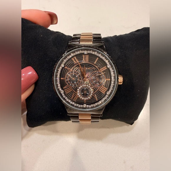 EUC Vince Camuto VC/5311RGTT Women’s Watch with Swarovski Crystal Accents - Picture 2 of 7